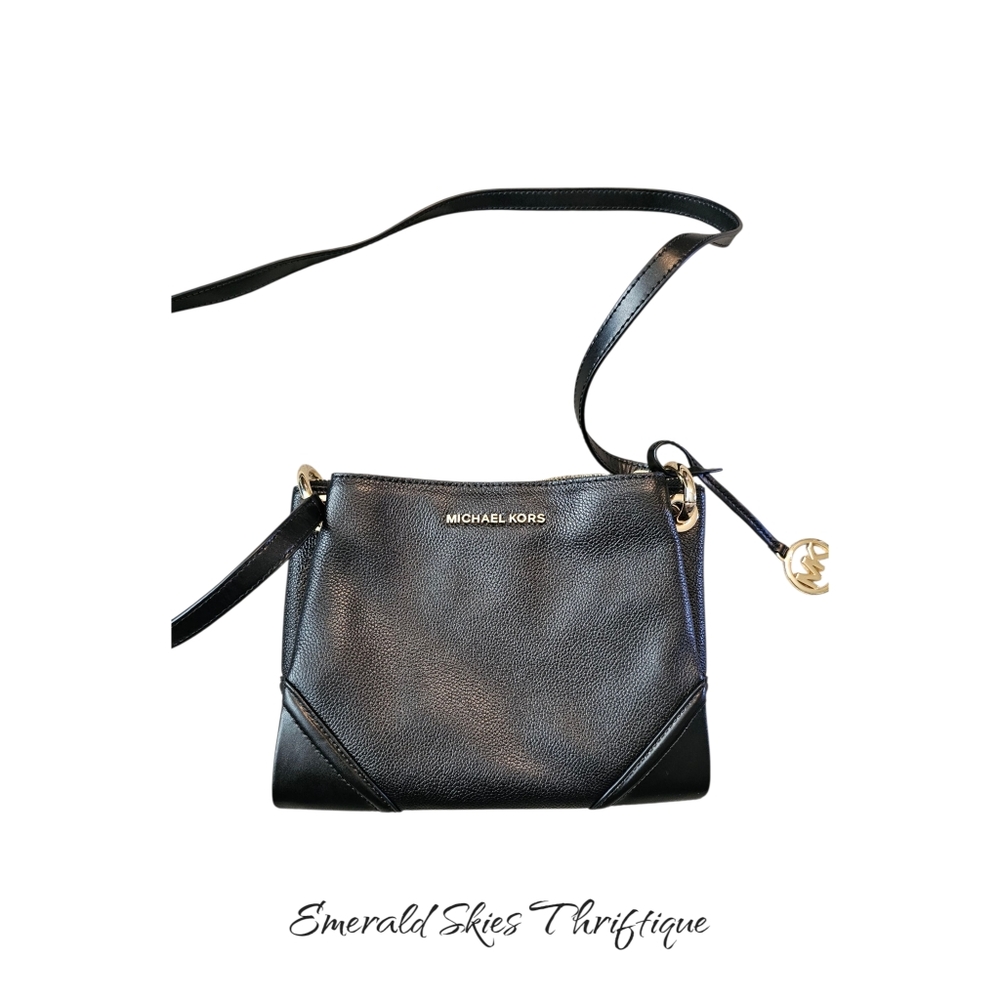 Michael Kors Nicole Small Crossbody Bag - Black. free Shipping